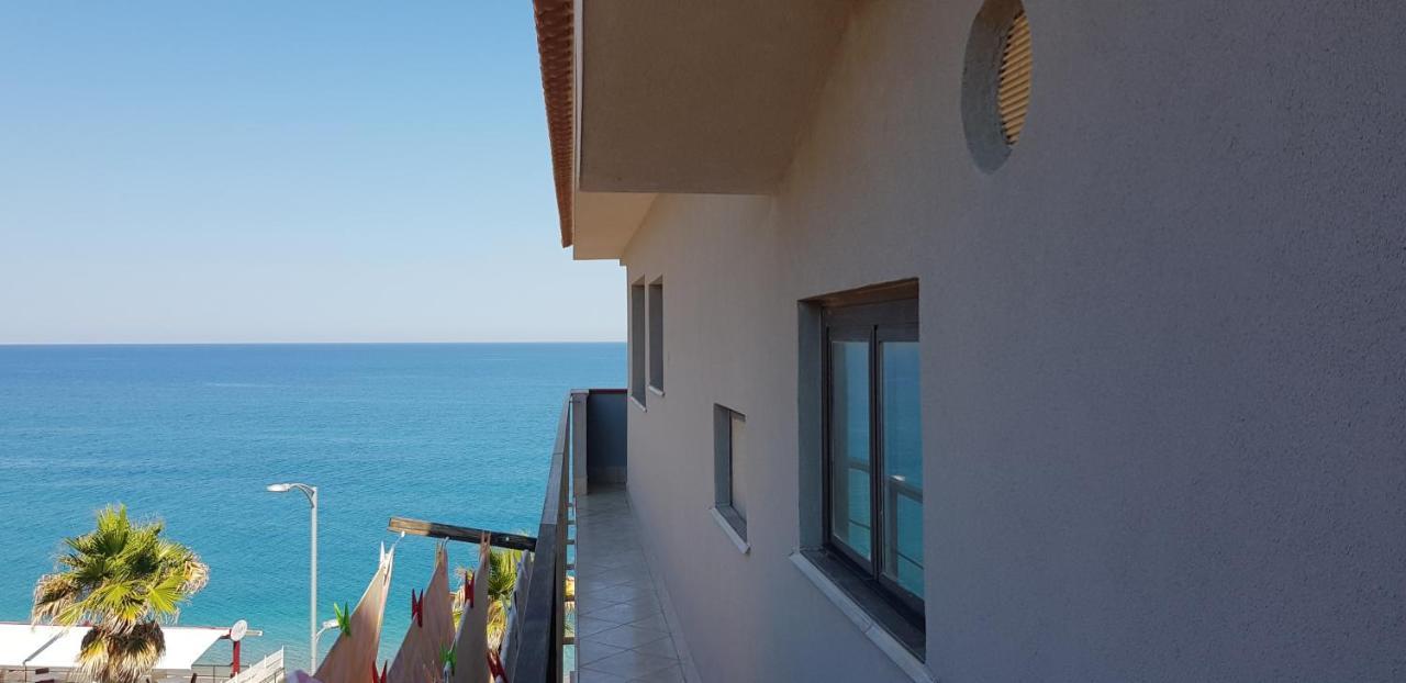 Abbronzatissima Capo D'Orlando Apartment ภายนอก รูปภาพ